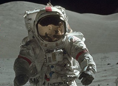 nasa-apollo-11-video-recordings-could-sell-for-millions